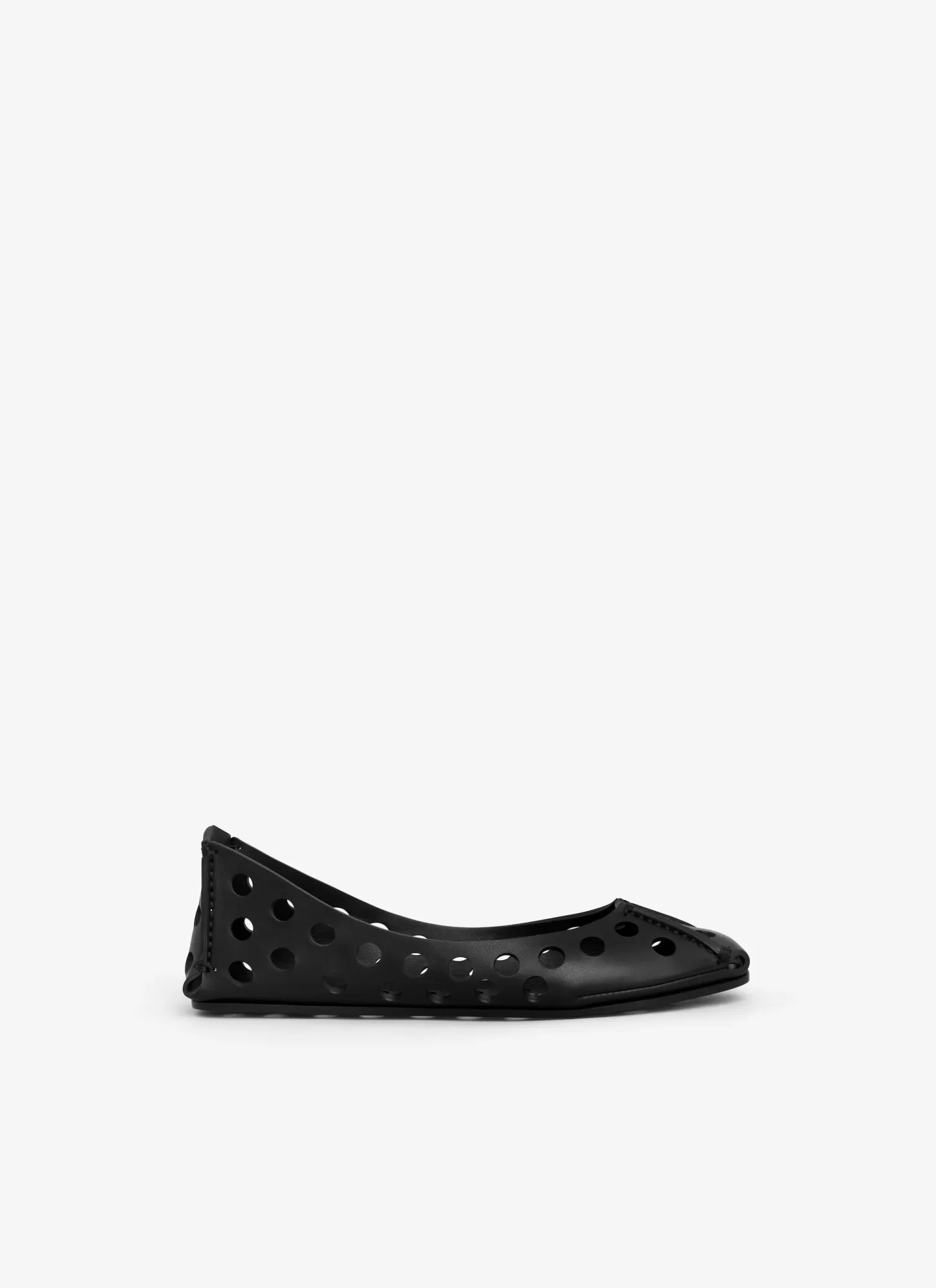 Alaïa Chaussures Plates | La Ballerine | BALLERINES PERFO EN CUIR