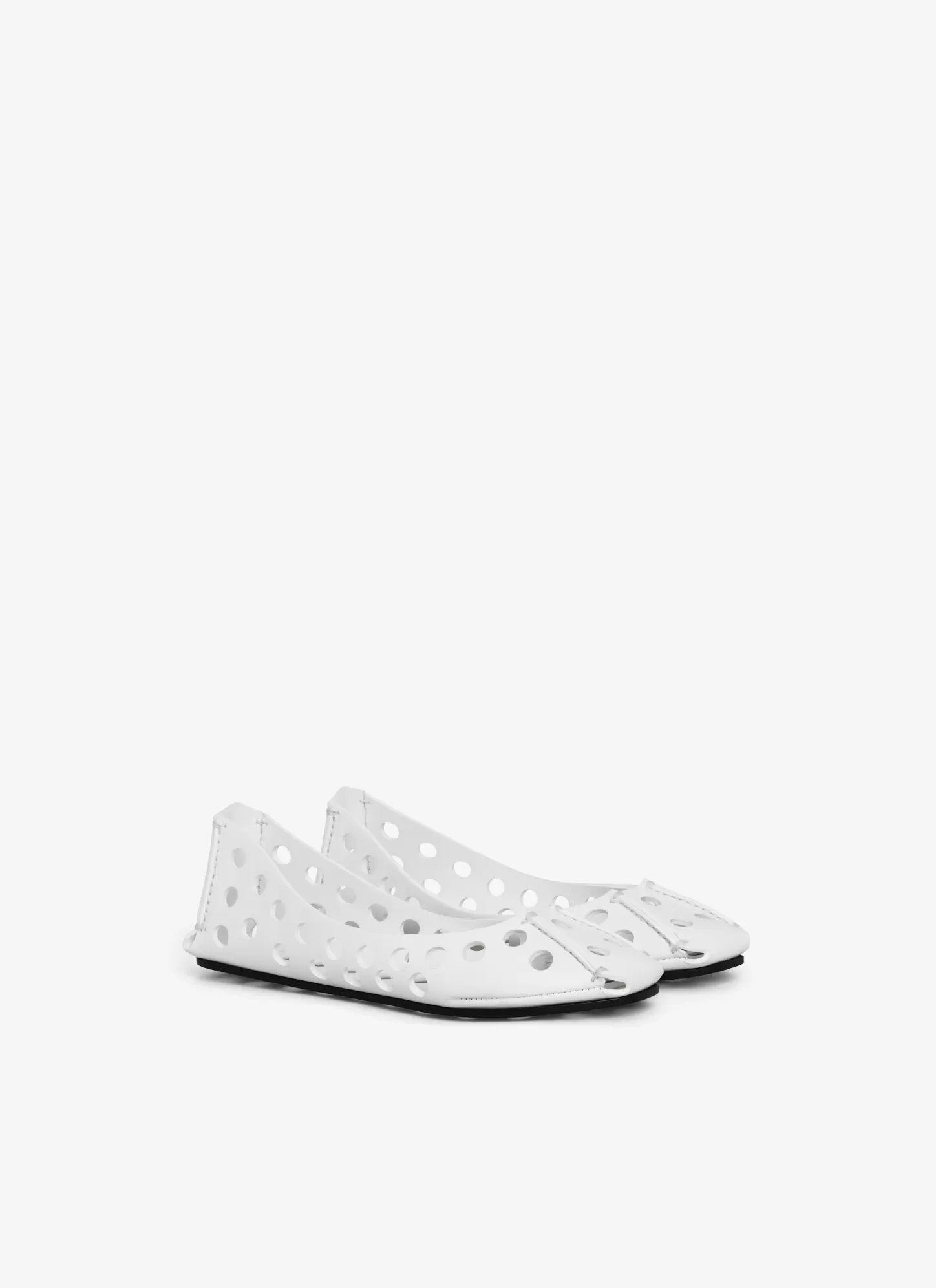 Alaïa Chaussures Plates | La Ballerine | BALLERINES PERFO EN CUIR